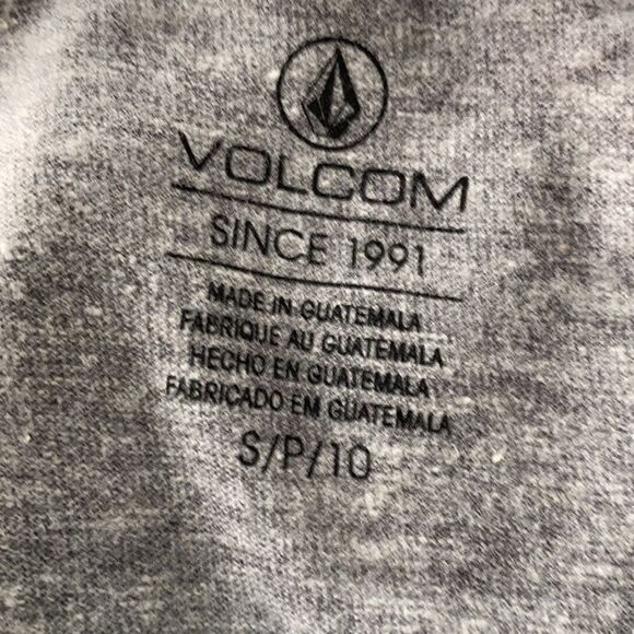 Volcom Graphic Long Sleeve Baseball Tee  T-Shirt Top Patches Small - Picture 7 of 7